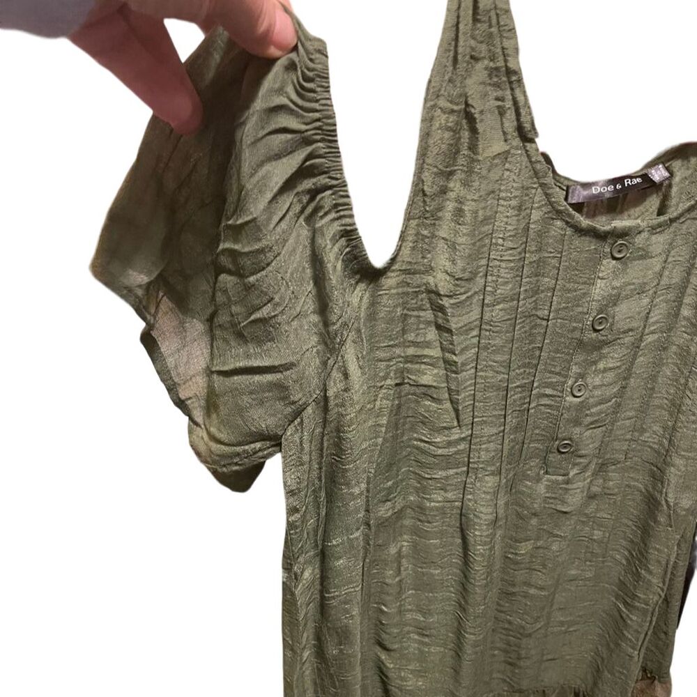 Doe & Rae Large Olive Green Puff Cold Shoulder Sleeve Blouse - Picture 2 of 10